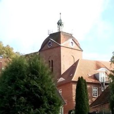 Bild vergrern: St.-Laurentius-Kirche Schnberg mit Winzer-Orgel